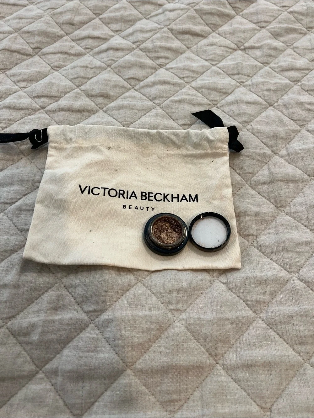 Victoria Beckham Eyeshadow in Honey